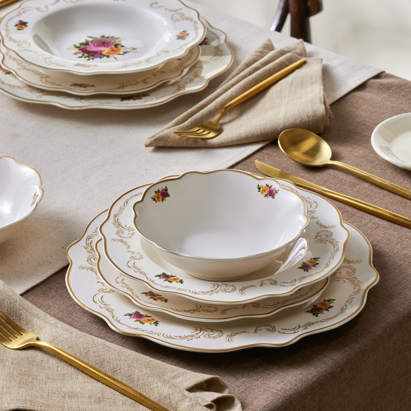 Forever Bone China Antique 24-Piece Dinner Set for 6 People
